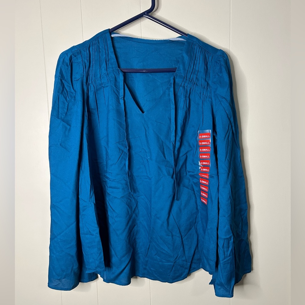 NWT Jessica Simpson Teal Bell Sleeved Blouse